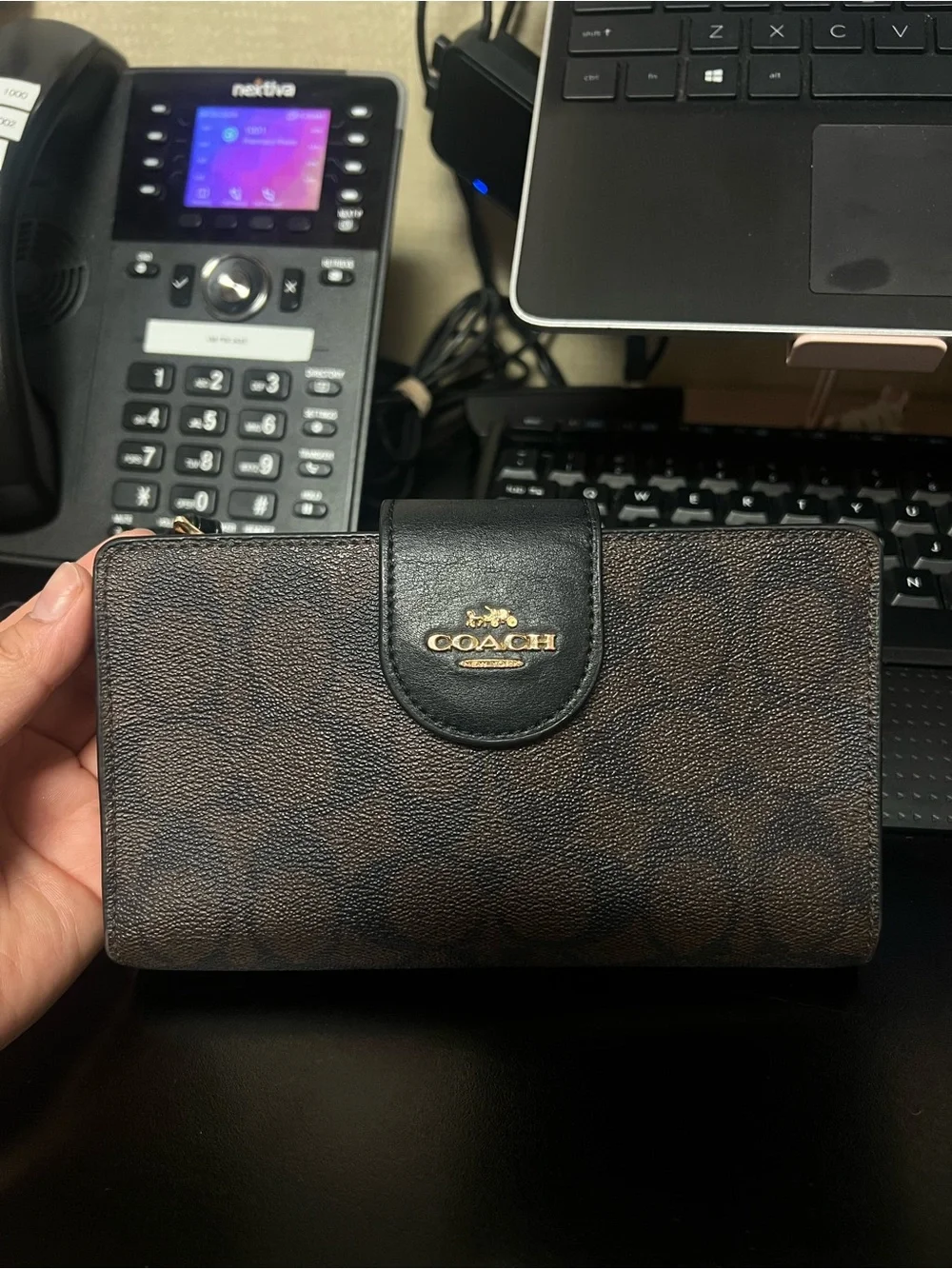 COACH Phone Wallet In Colorblock Signature Canvas - Brown/Black C2874
